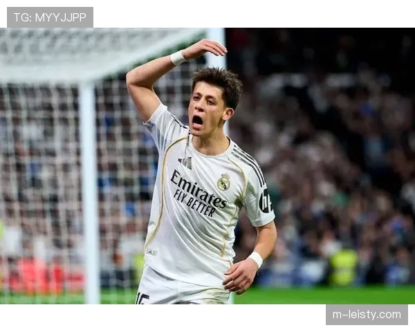 伤病更新:皇马确认楚阿梅尼可出战,其纵向传球能力对攻防转换至关重要 伤病更新:皇马确认楚阿梅尼可出战,其纵向传球能力对攻防转换至关重要